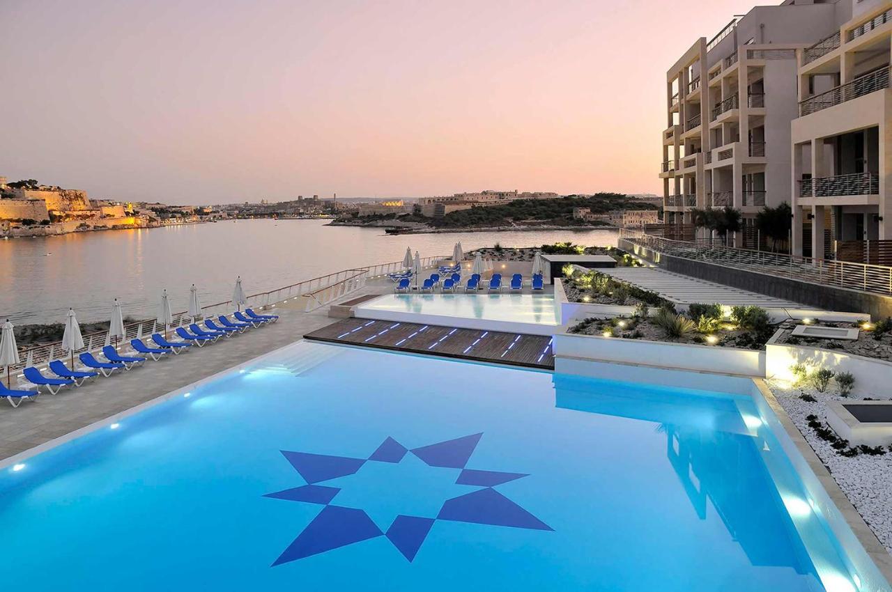 Luxurious Apt With Ocean Views And Pool In Tigne Point Слима Экстерьер фото