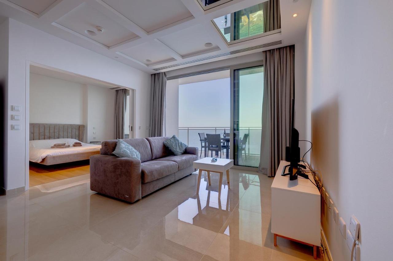 Luxurious Apt With Ocean Views And Pool In Tigne Point Слима Экстерьер фото