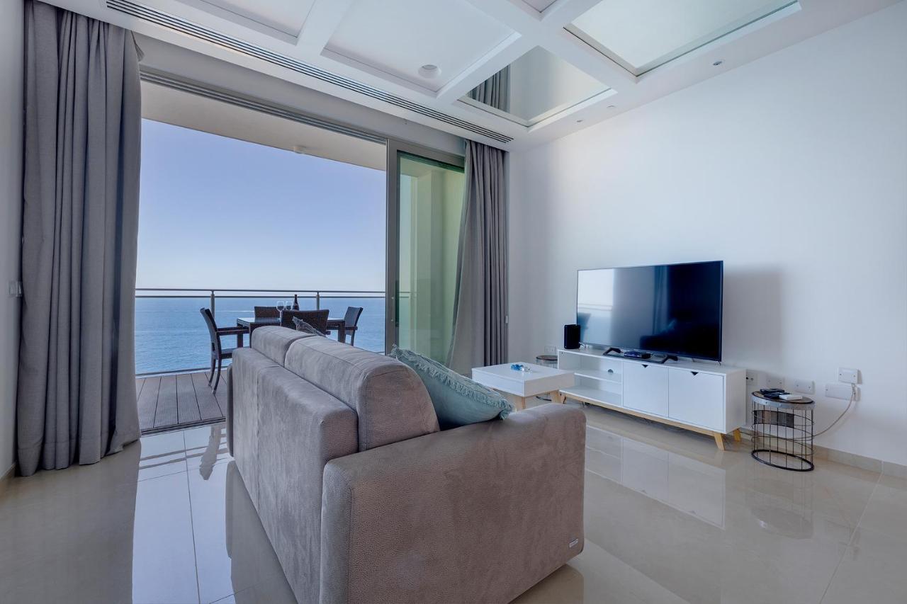 Luxurious Apt With Ocean Views And Pool In Tigne Point Слима Экстерьер фото